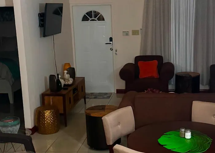 Bed & Breakfast Capable Hands Montego Bay