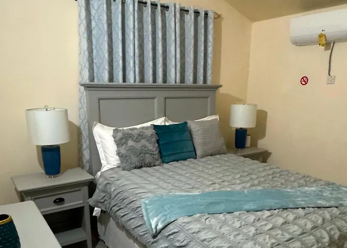 Capable Hands Bed & Breakfast *